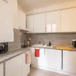 Eiffel Tower View 3br Balcony Lejlighed Paris