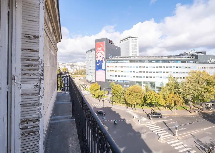 아파트 Eiffel Tower View 3br Balcony