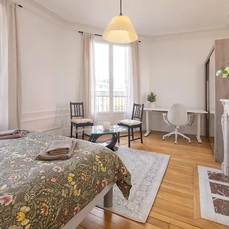 Lägenhet Eiffel Tower View 3br Balcony *