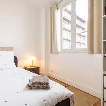 Lägenhet Eiffel Tower View 3br Balcony *